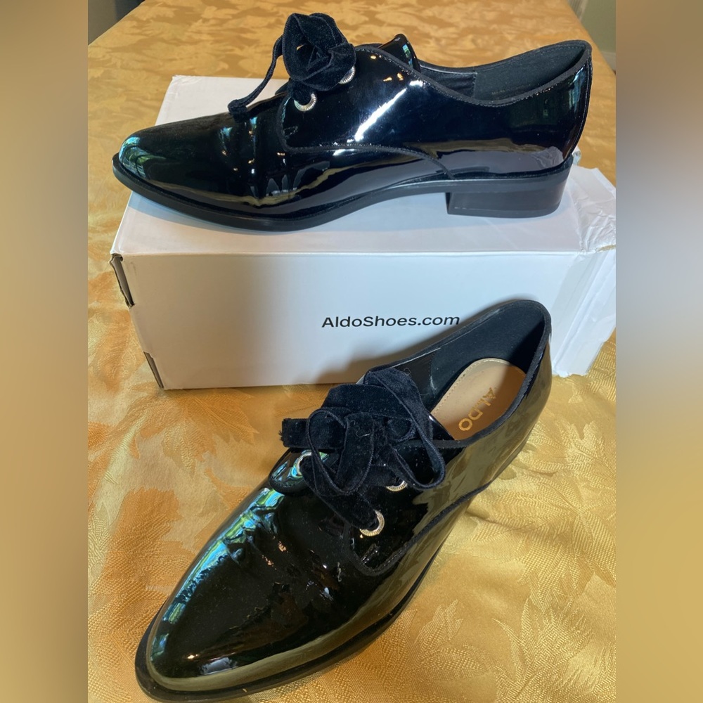 Black faux patent leather lace up flat shoes size 7.5 Never Worn